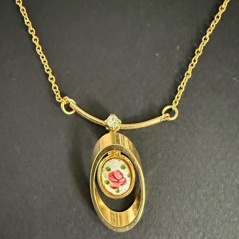 🌹 Vintage Hand-Painted Porcelain Rose Jewelry Set – Necklace + Earrings - Picture 2 of 13